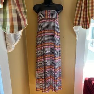 BEAUTIFUL Strapless Summer Dress by Flirtatious